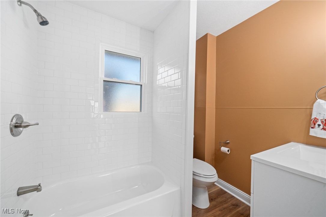 544 Dennison Avenue Akron OH 44312