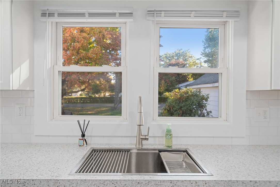 544 Dennison Avenue Akron OH 44312