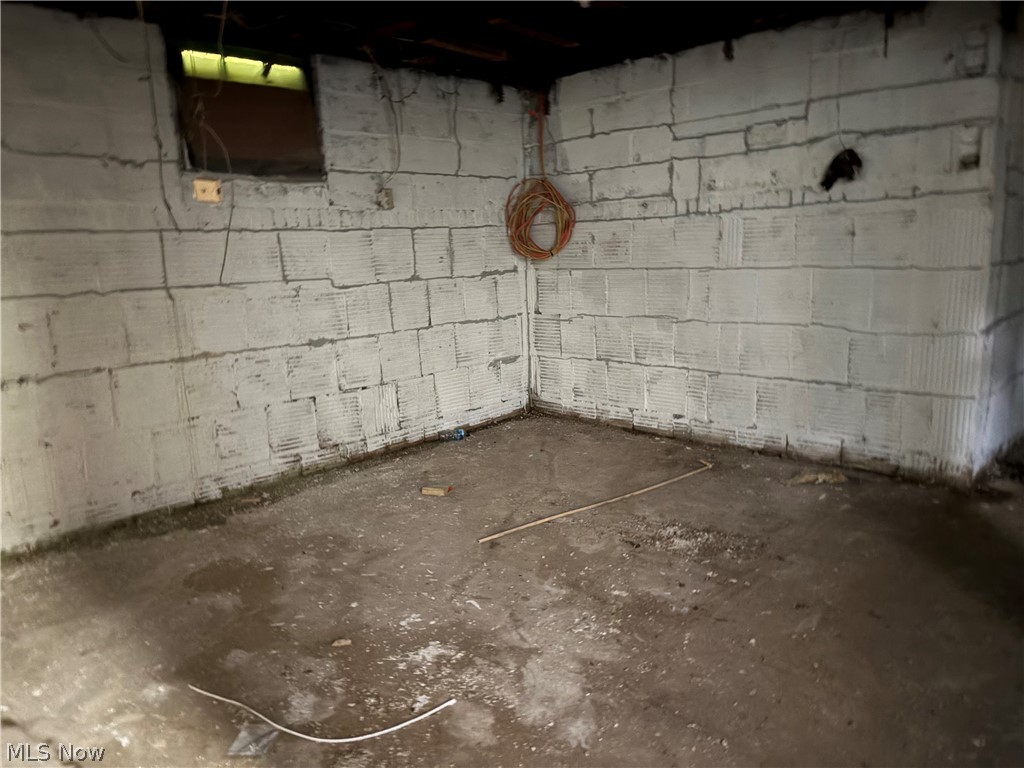 112 Burton Avenue Akron OH 44302