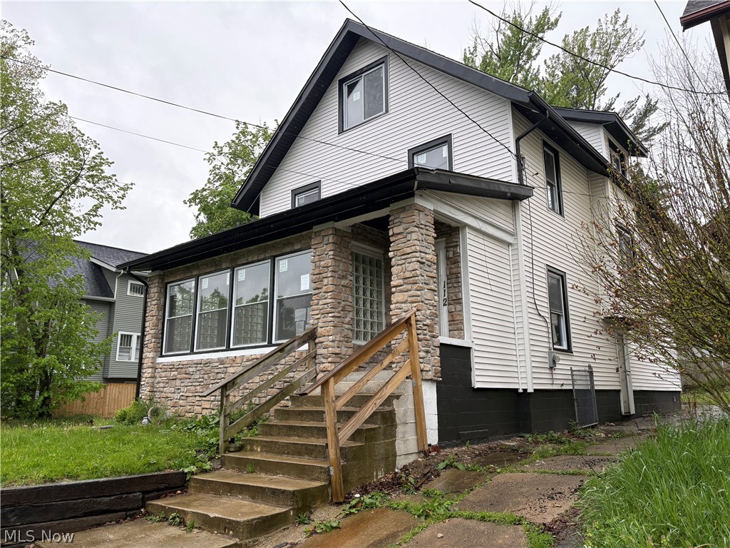 112 Burton Avenue Akron OH 44302