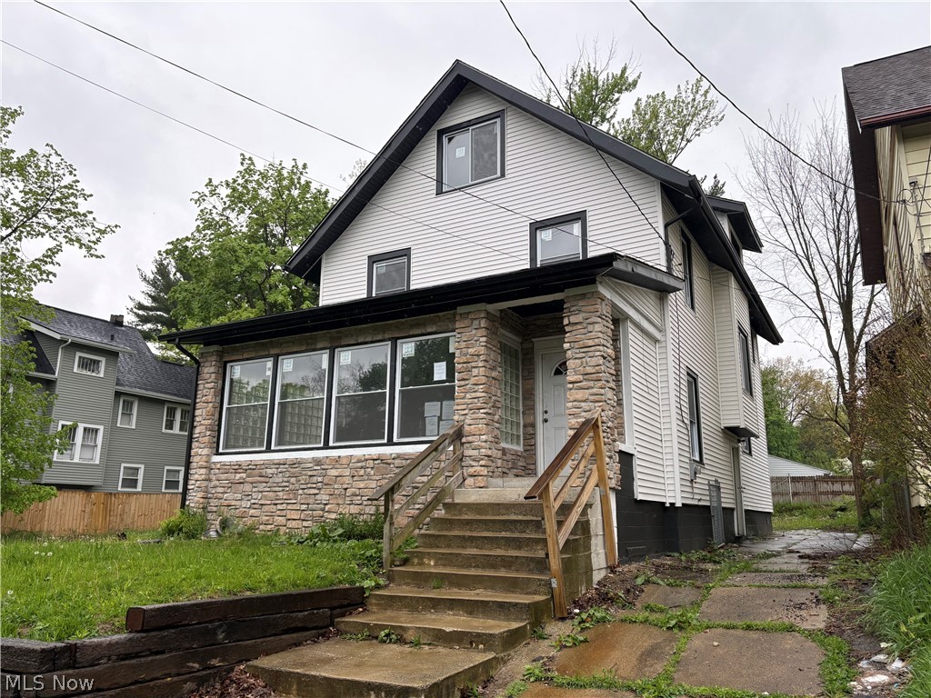 112 Burton Avenue Akron OH 44302