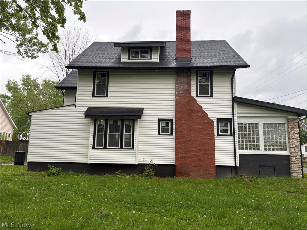 112 Burton Avenue Akron OH 44302