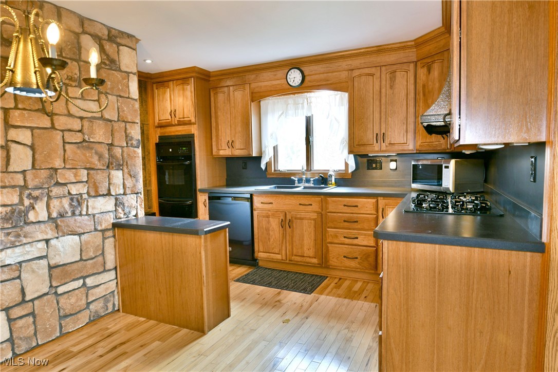 3572 Wilson Sharpsville Road Cortland OH 44410