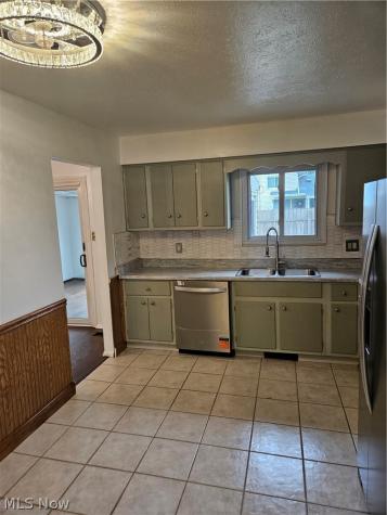 25185 Fawn Drive North Olmsted OH 44070