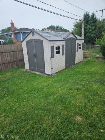 25185 Fawn Drive North Olmsted OH 44070