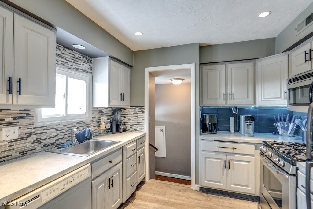 6490 Grosse Drive Brook Park OH 44142