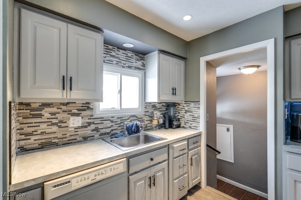 6490 Grosse Drive Brook Park OH 44142
