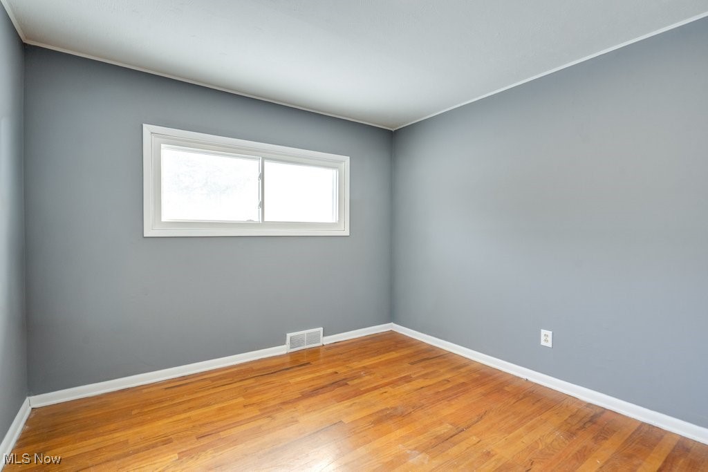 6490 Grosse Drive Brook Park OH 44142