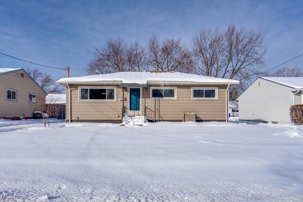 6490 Grosse Drive Brook Park OH 44142