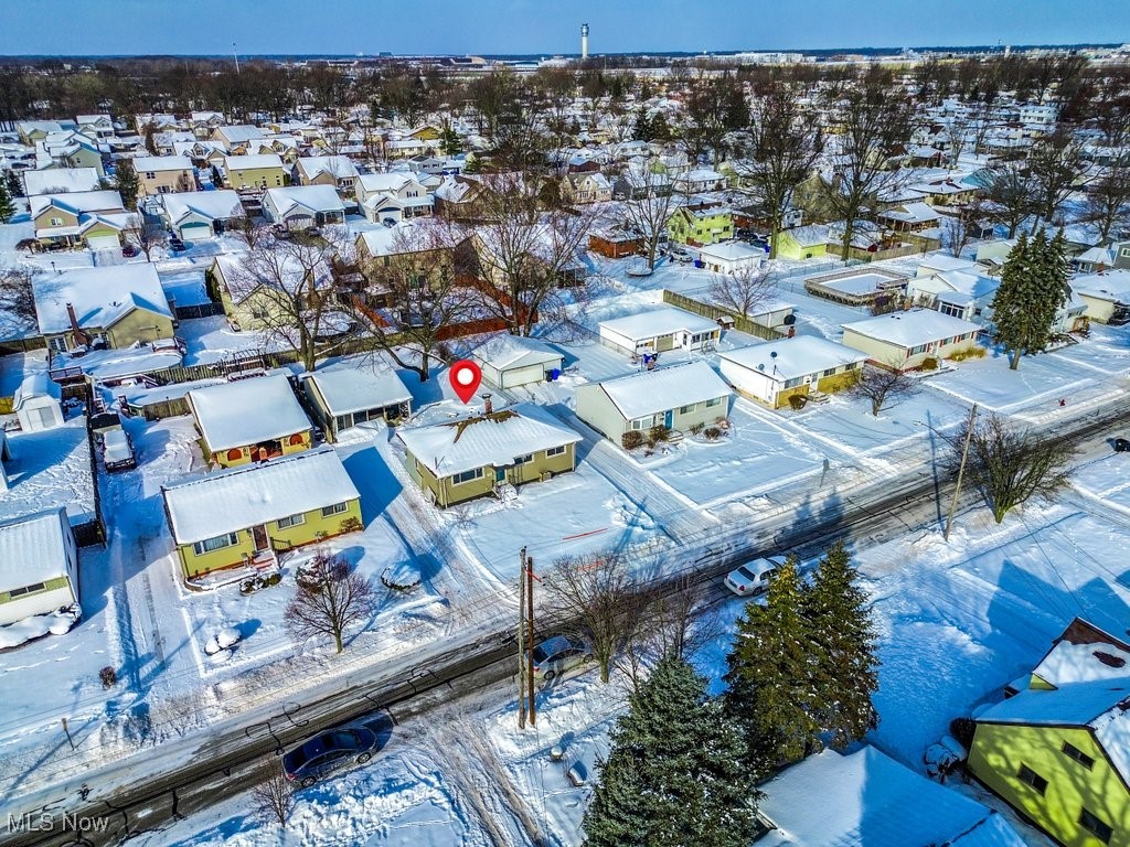 6490 Grosse Drive Brook Park OH 44142