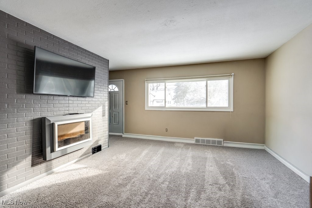 6490 Grosse Drive Brook Park OH 44142