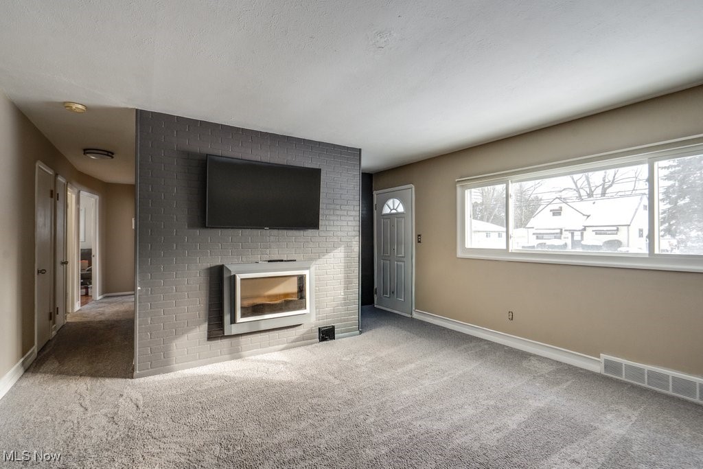 6490 Grosse Drive Brook Park OH 44142