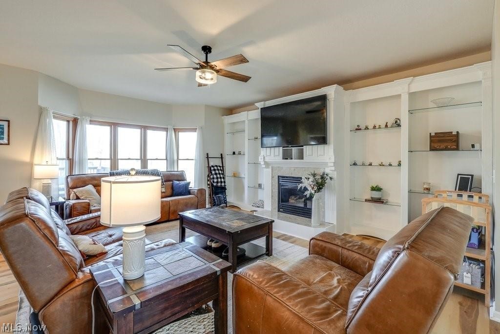 1467 Summer Wood Lane Uniontown OH 44685