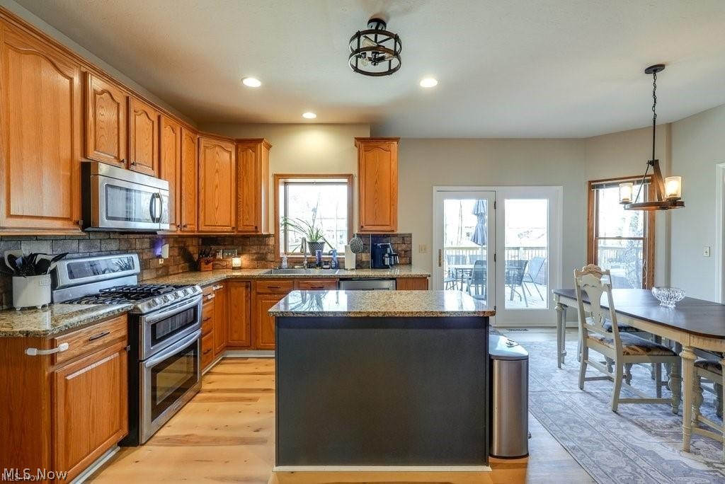 1467 Summer Wood Lane Uniontown OH 44685