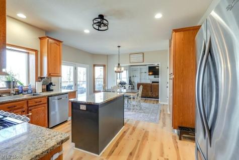 1467 Summer Wood Lane Uniontown OH 44685