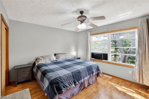 878 Marilyn Drive Wooster OH 44691