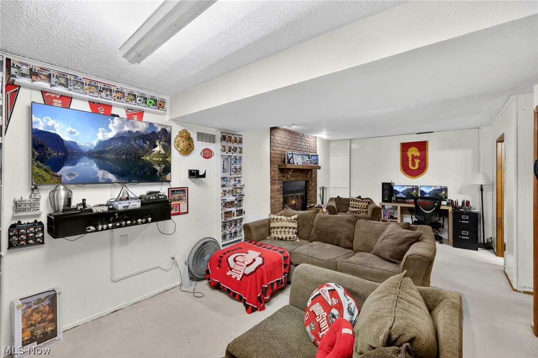 878 Marilyn Drive Wooster OH 44691