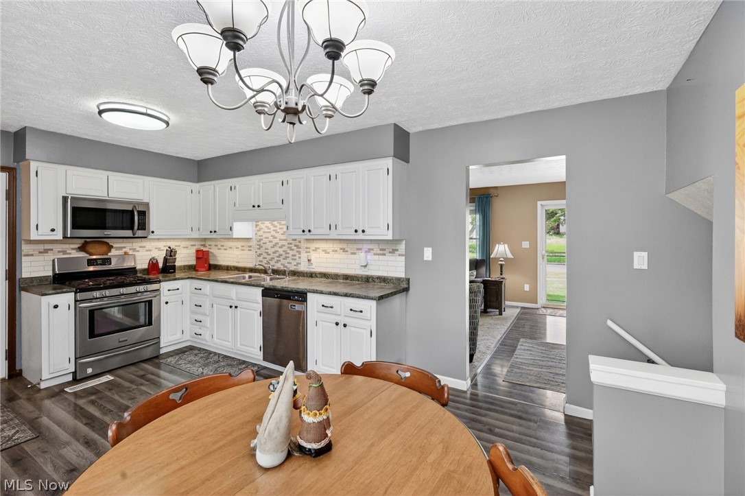 878 Marilyn Drive Wooster OH 44691