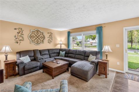 878 Marilyn Drive Wooster OH 44691