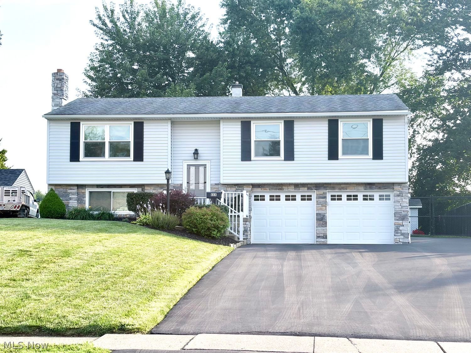 664 Notre Dame Avenue Youngstown OH 44515