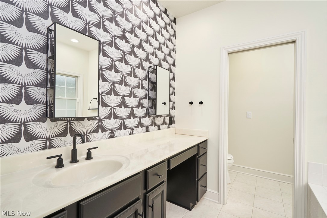 929 Hidden Valley Drive Wadsworth OH 44281