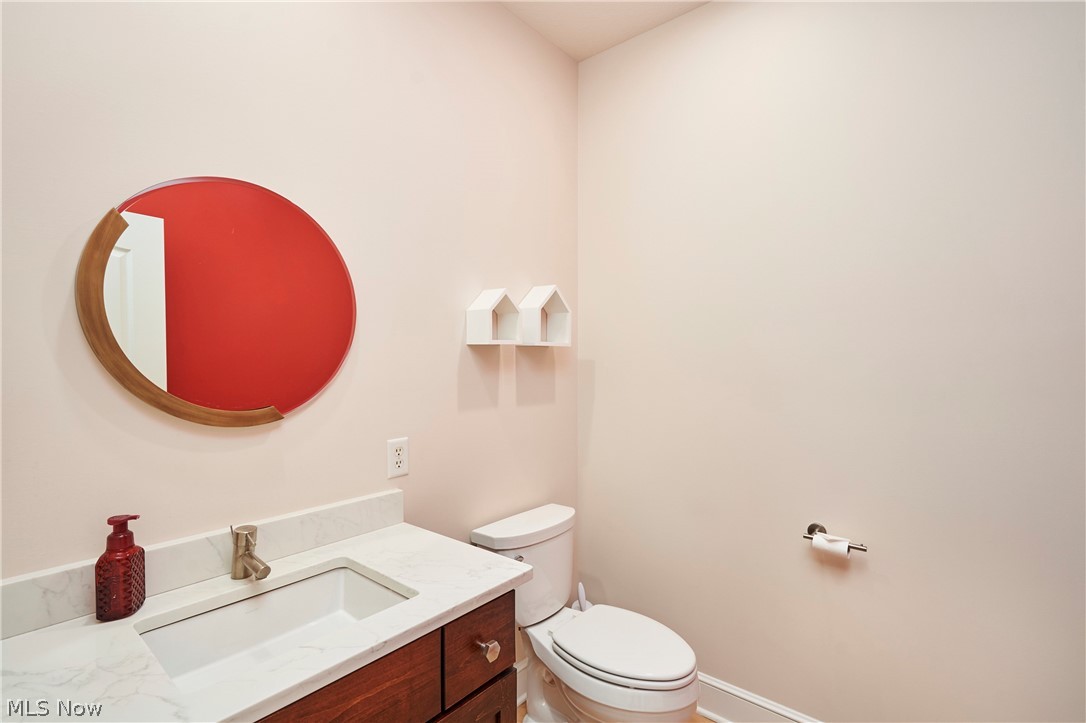 929 Hidden Valley Drive Wadsworth OH 44281