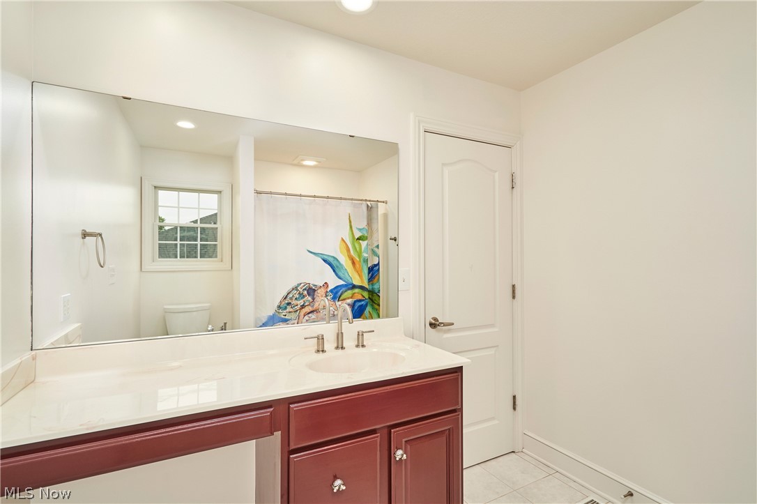 929 Hidden Valley Drive Wadsworth OH 44281