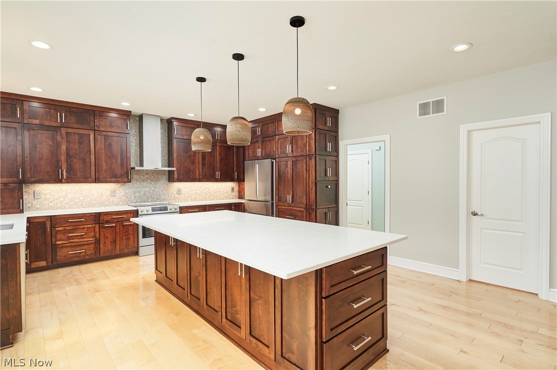 929 Hidden Valley Drive Wadsworth OH 44281