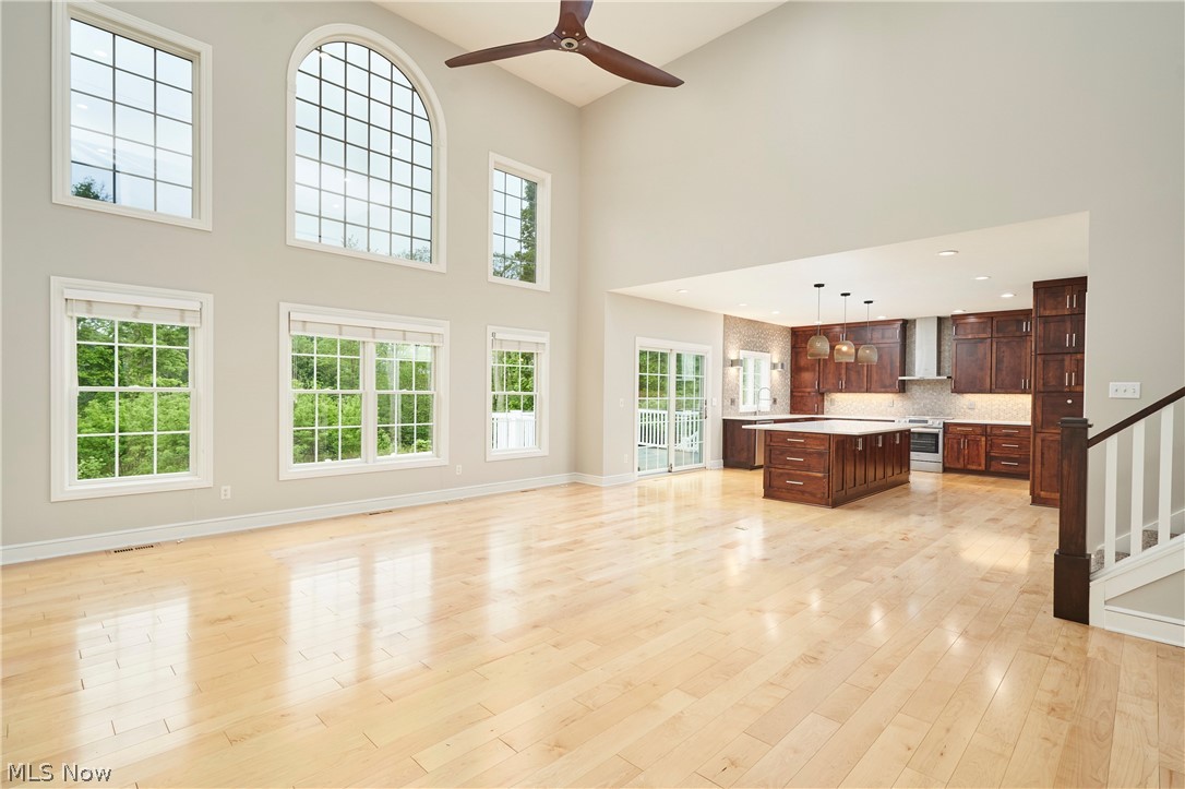 929 Hidden Valley Drive Wadsworth OH 44281