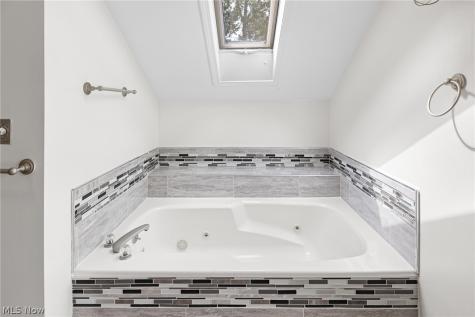 335 Vassar Avenue Elyria OH 44035