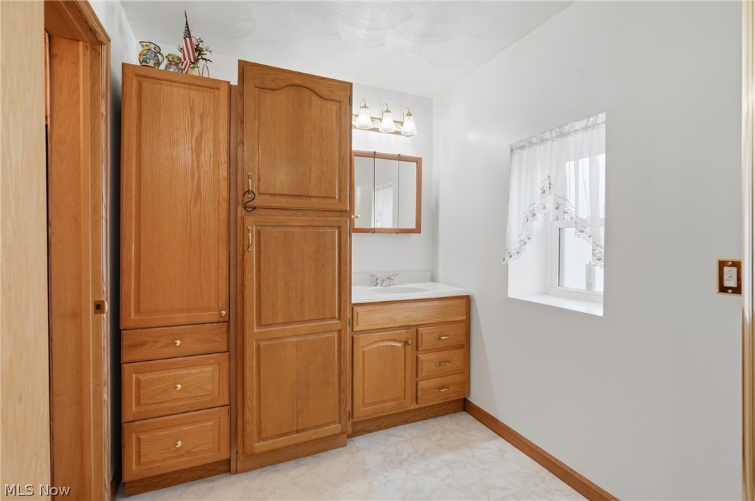 608 Delaware Street Martins Ferry OH 43935