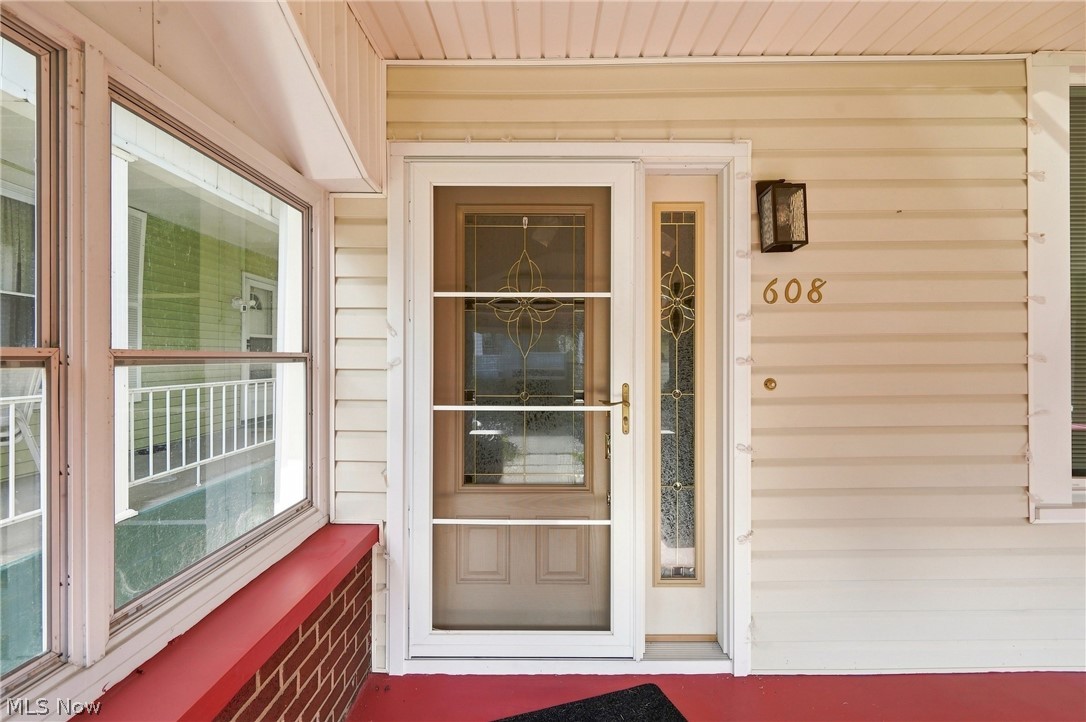 608 Delaware Street Martins Ferry OH 43935