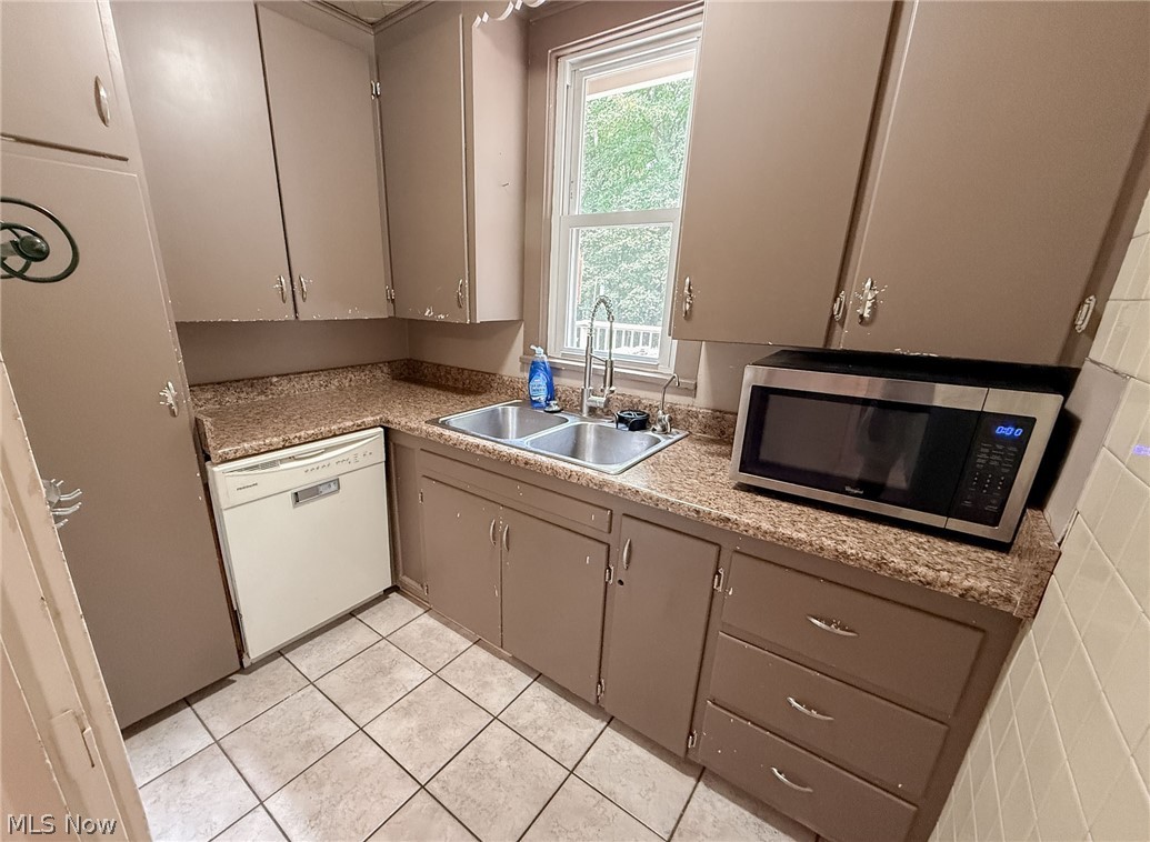 168 Poland Avenue Struthers OH 44471