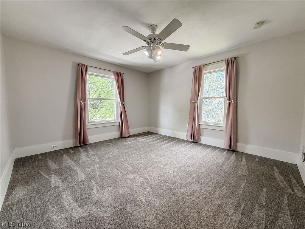 168 Poland Avenue Struthers OH 44471