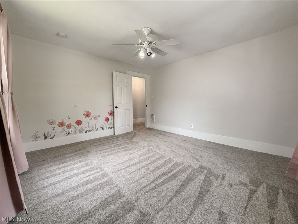 168 Poland Avenue Struthers OH 44471