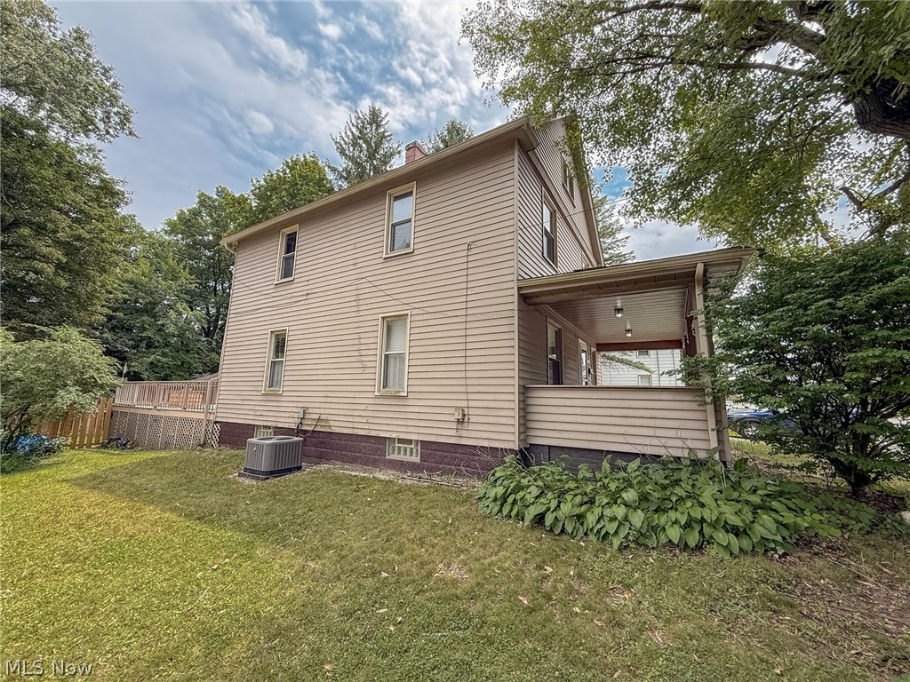 168 Poland Avenue Struthers OH 44471