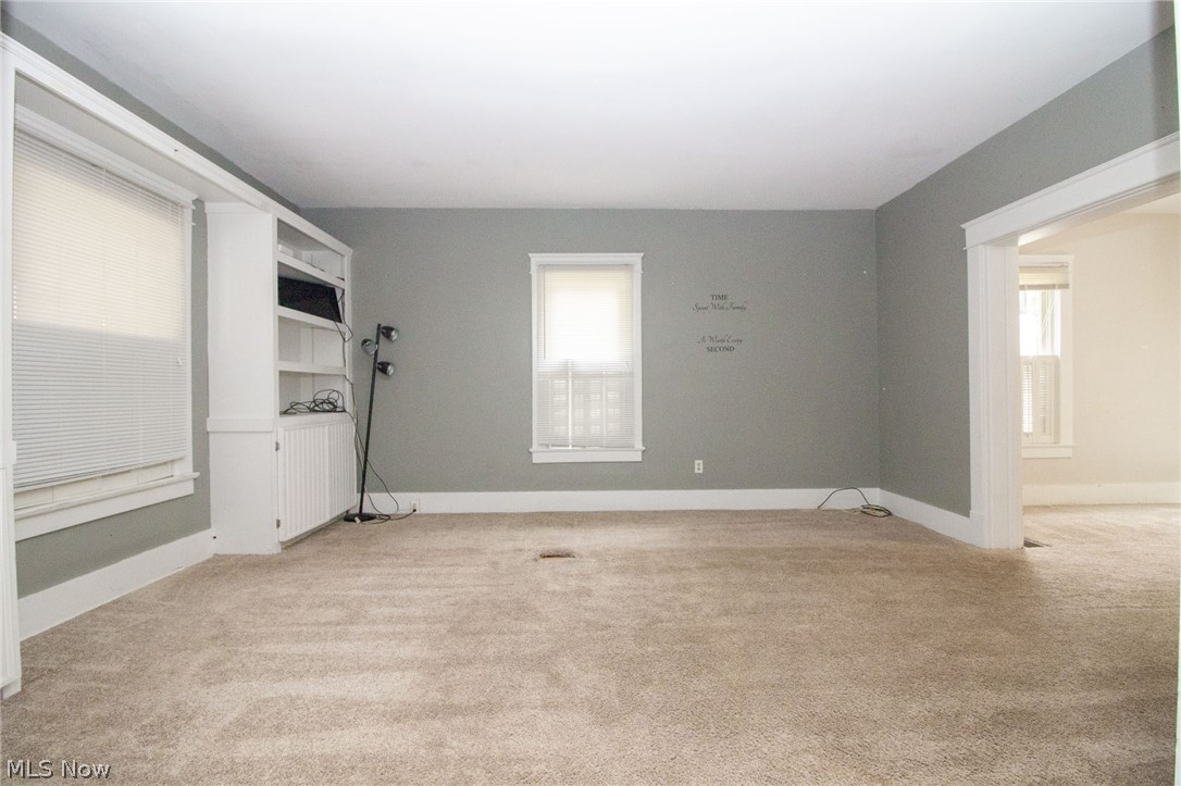 168 Poland Avenue Struthers OH 44471