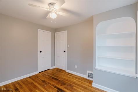 571 E 260th Street Euclid OH 44132