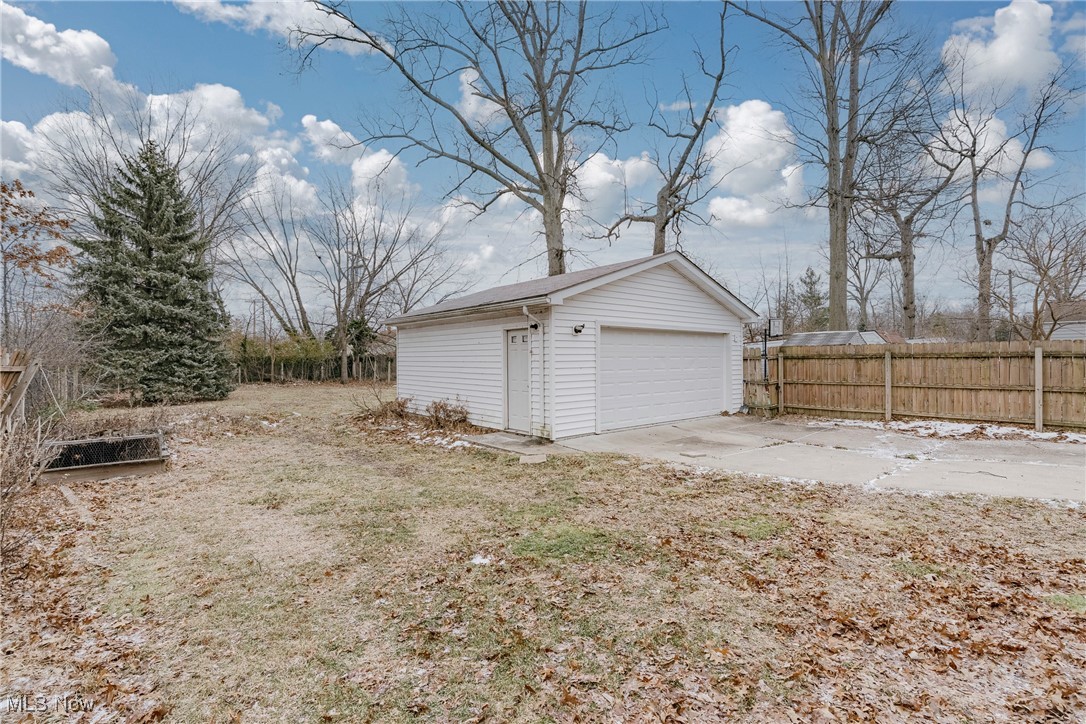 571 E 260th Street Euclid OH 44132