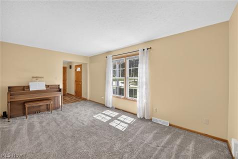2879 Wexford Boulevard Stow OH 44224
