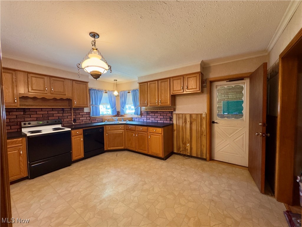 8158 State Route 43 Streetsboro OH 44241