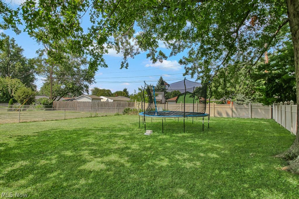 382 High Tee Street Willowick OH 44095