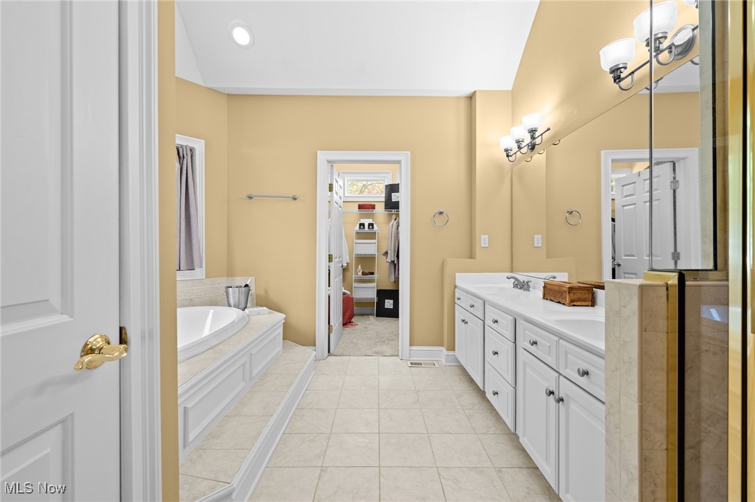 39565 Patterson Lane Solon OH 44139