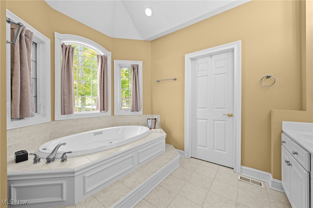 39565 Patterson Lane Solon OH 44139