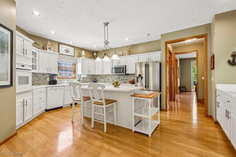 26643 Primrose Lane Westlake OH 44145