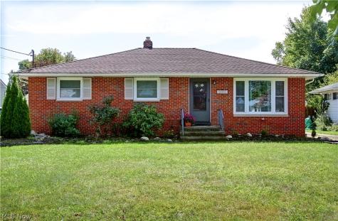 22095 Sandy Lane Fairview Park OH 44126
