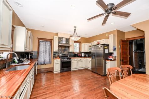 751 Earl Road NW Massillon OH 44647
