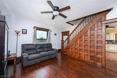 751 Earl Road NW Massillon OH 44647