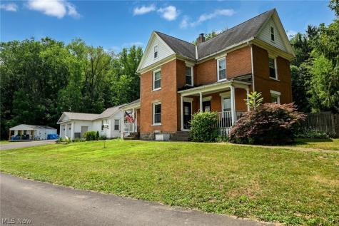 751 Earl Road NW Massillon OH 44647
