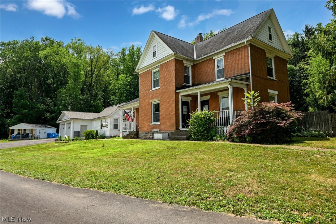 751 Earl Road NW Massillon OH 44647